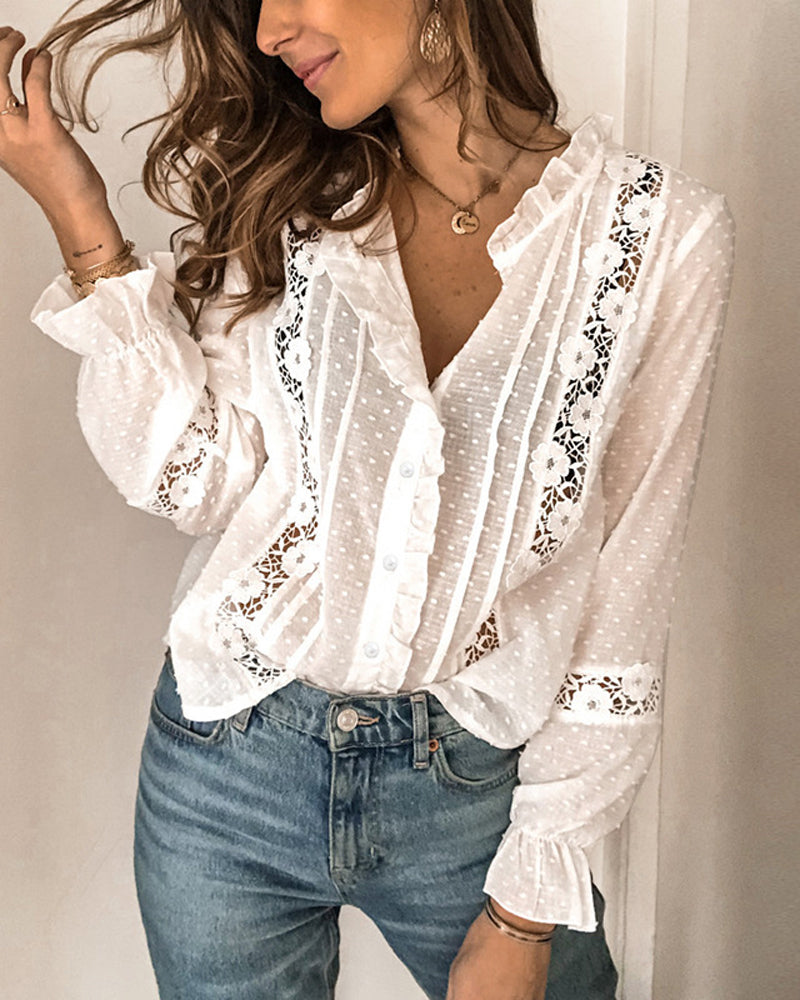 Effortlessly Elegant Shirt with a Timeless Design