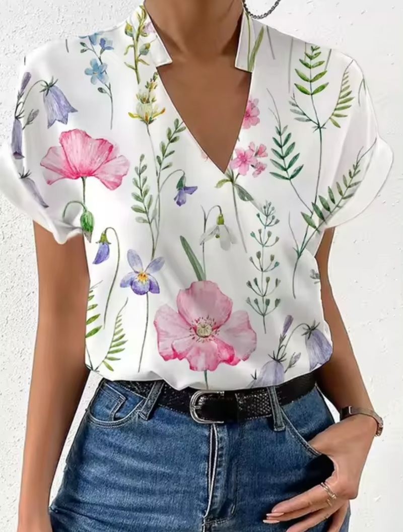 Beautifully Finished Blouse in a Timeless Design