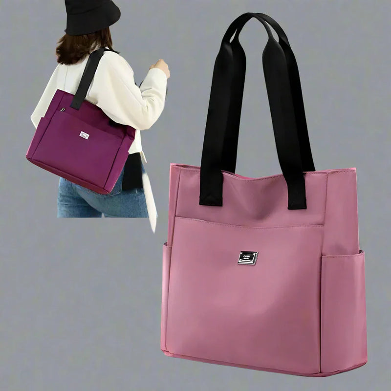Sophisticated Bag with a Clean Classic Look