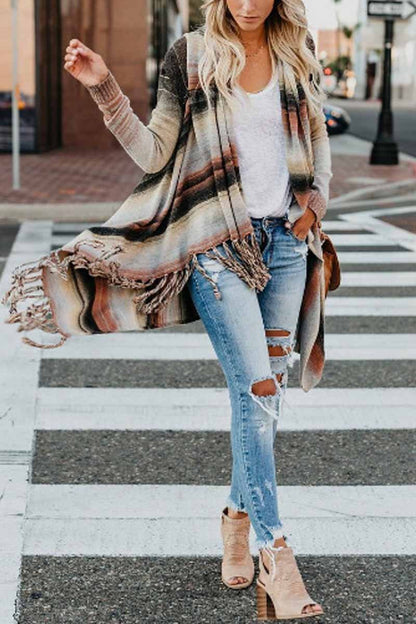 Well Tailored Cardigan with a Graceful Silhouette