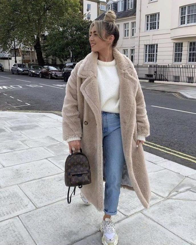 Classic Vintage Coat with a Flattering Fit