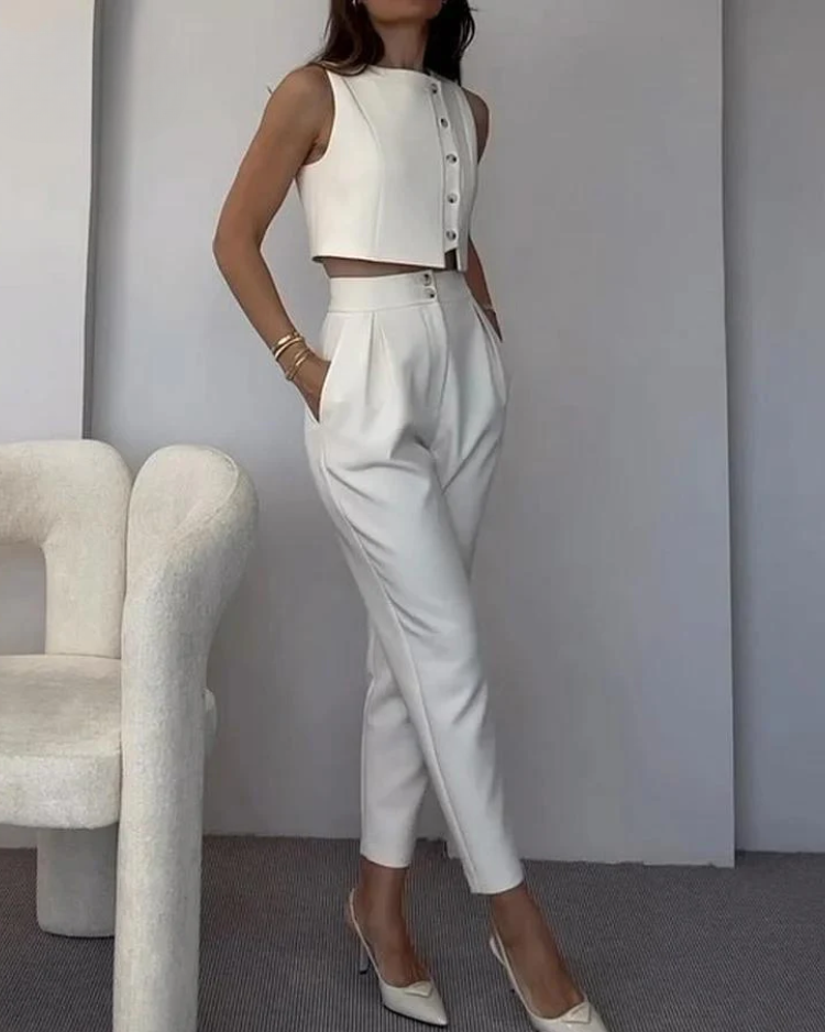 Classic Vintage Garment with a Flattering Fit