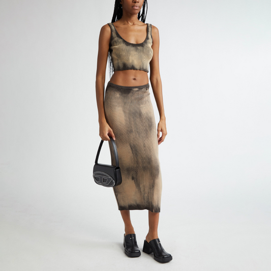 Beautifully Balanced Top with Timeless Character