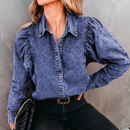 Well Tailored Blouse with a Graceful Silhouette