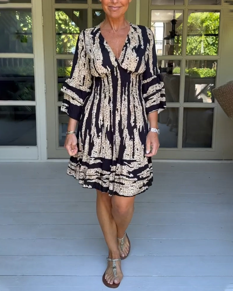 Effortlessly Elegant Dress with a Timeless Design