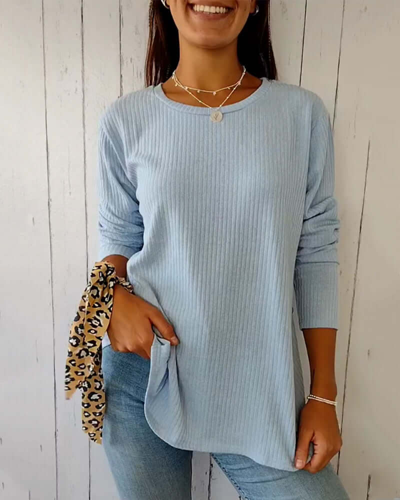 Effortlessly Elegant Top with a Timeless Design