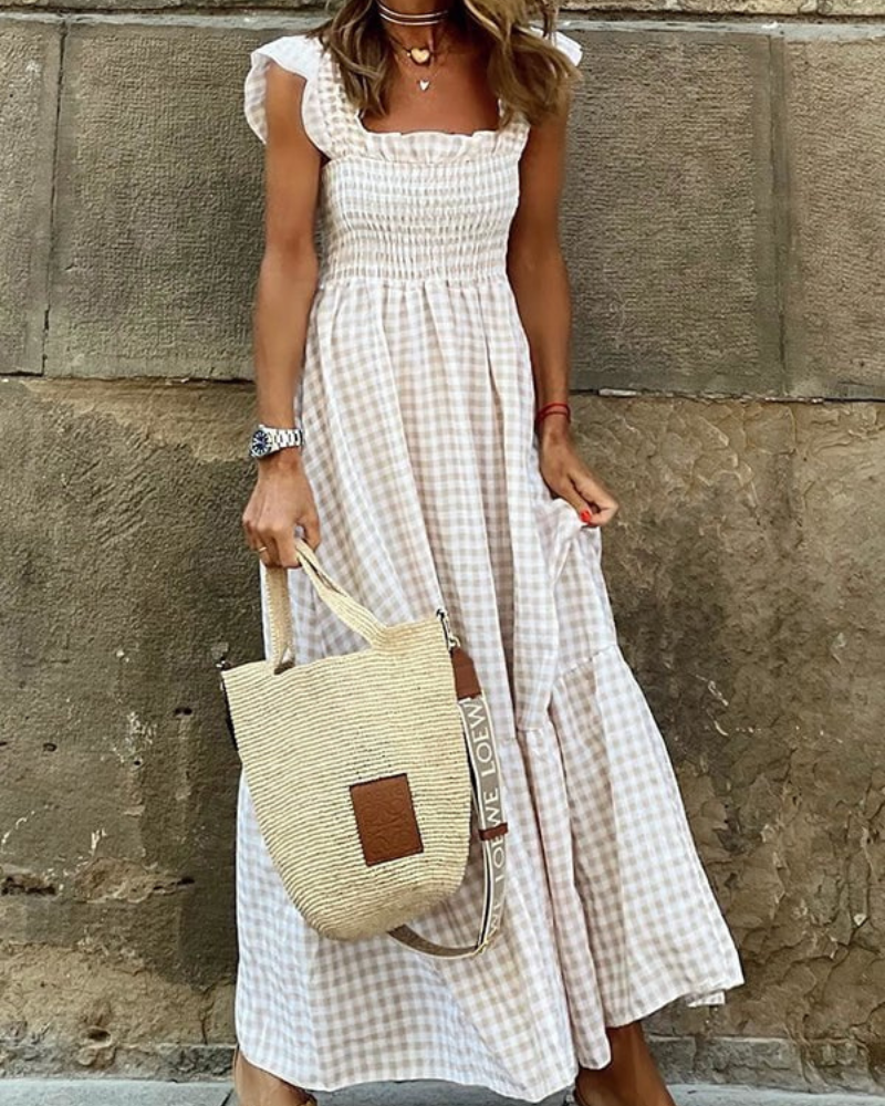 Effortlessly Elegant Dress with a Timeless Design