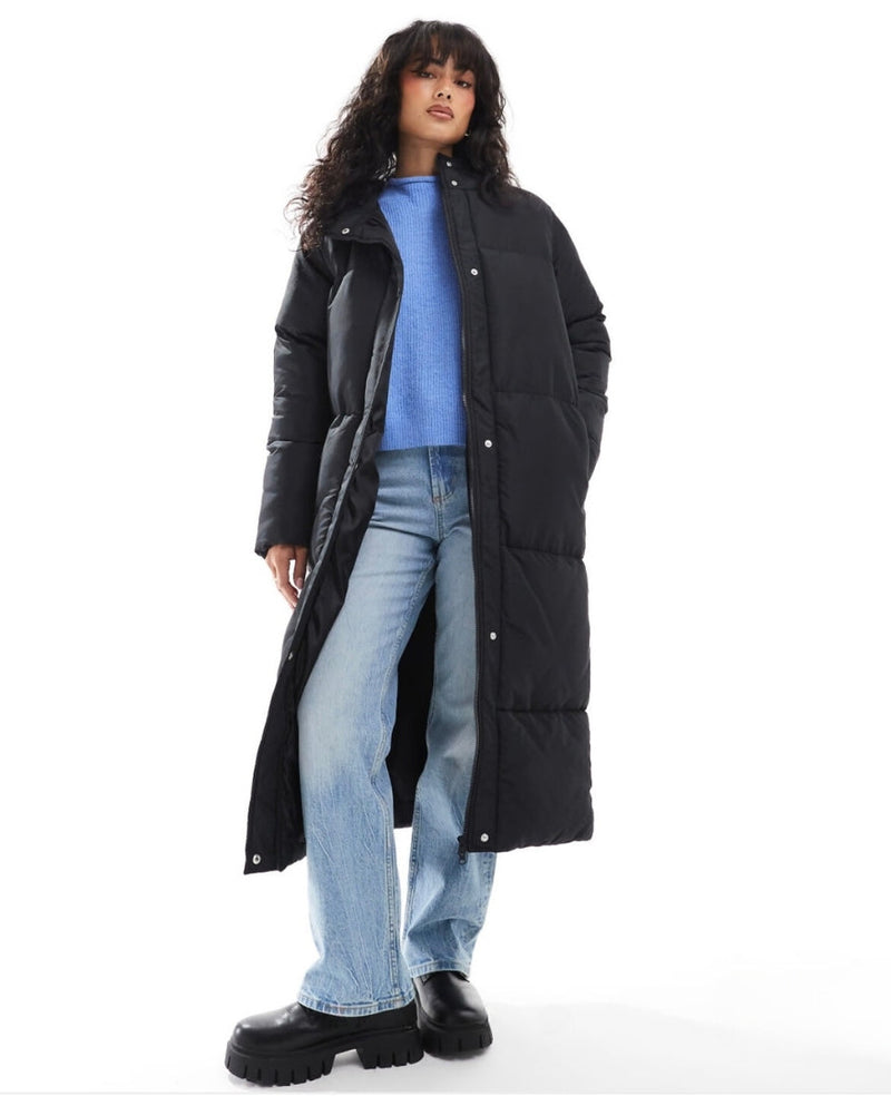 A Vintage Style Coat with Delicate Timeless Details