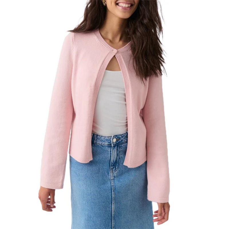 Effortlessly Elegant Cardigan with a Timeless Design