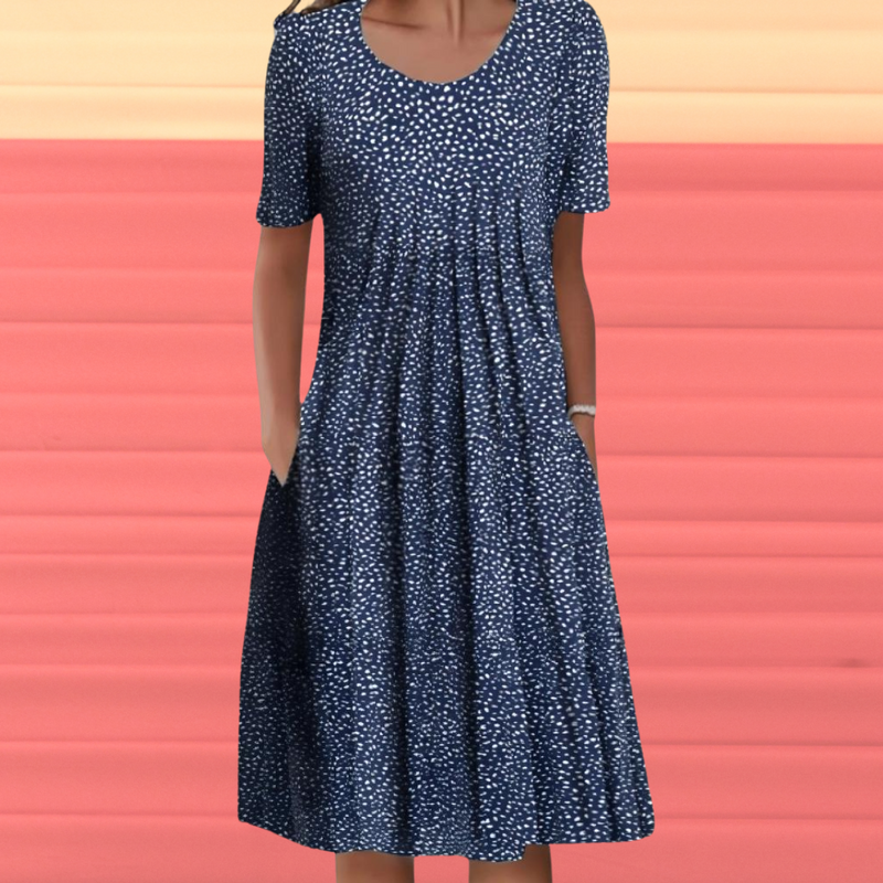 Well Tailored Dress with a Graceful Silhouette