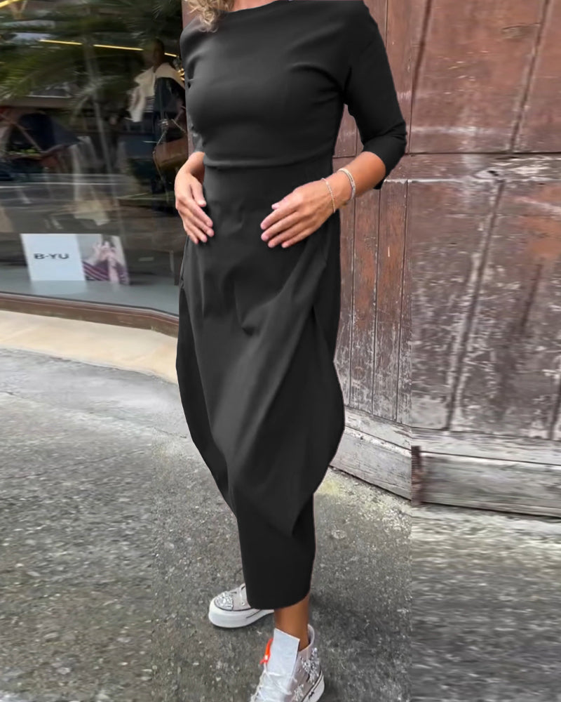 Sophisticated Dress with a Clean Classic Look