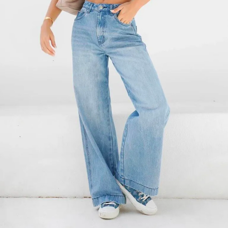 Sophisticated Garment with a Clean Classic Look