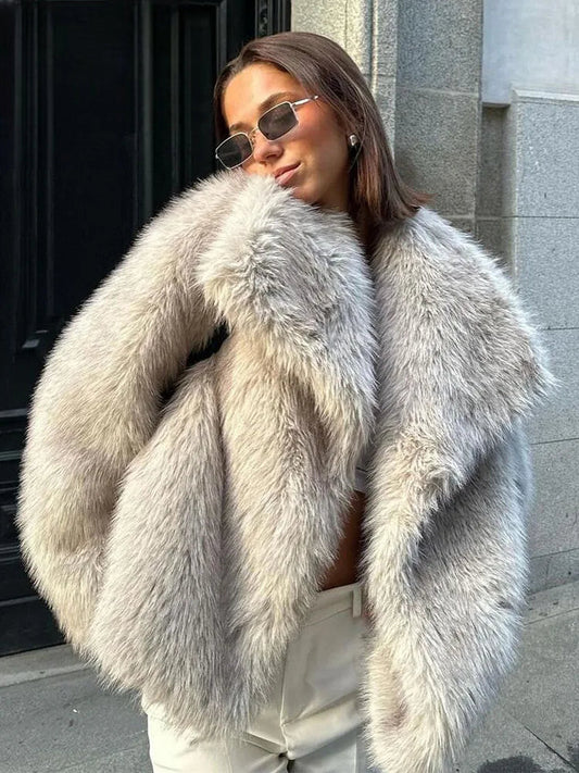 Polished Coat with an Effortless Classic Look