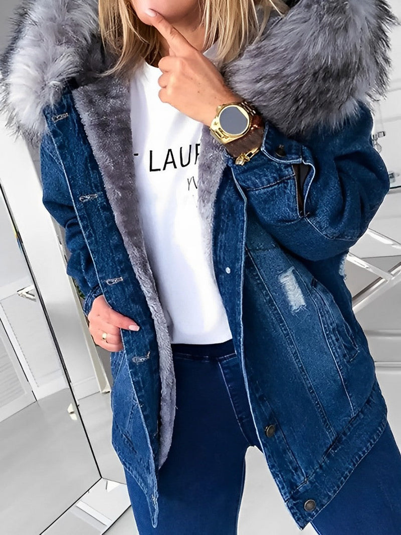Effortlessly Elegant Jacket with a Timeless Design