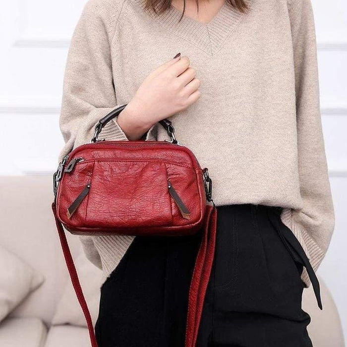 Elegantly Styled Bag for Everyday Wear