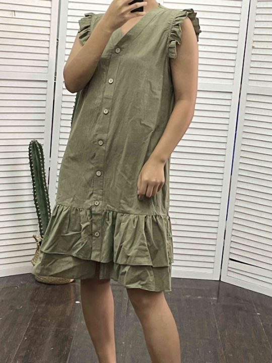 Beautifully Crafted Dress in a Classic Style