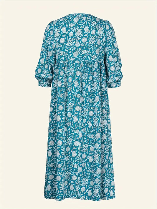 Well Tailored Dress with a Graceful Silhouette