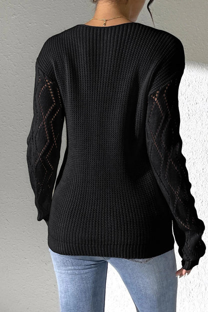 Well Tailored Sweater with a Graceful Silhouette