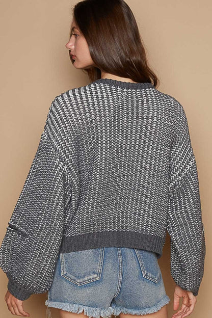 Effortlessly Elegant Sweater with a Timeless Design