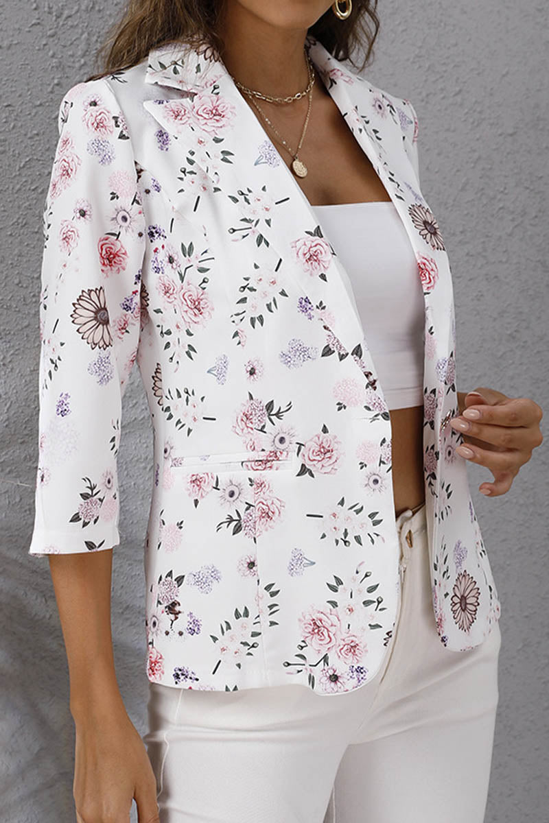 Elegantly Styled Jacket for Everyday Wear