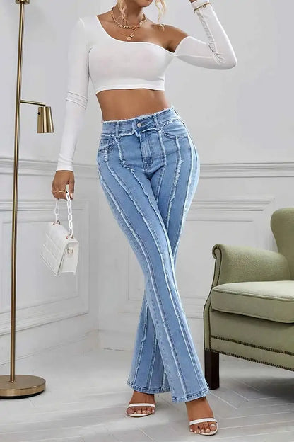 Sophisticated Garment with a Clean Classic Look