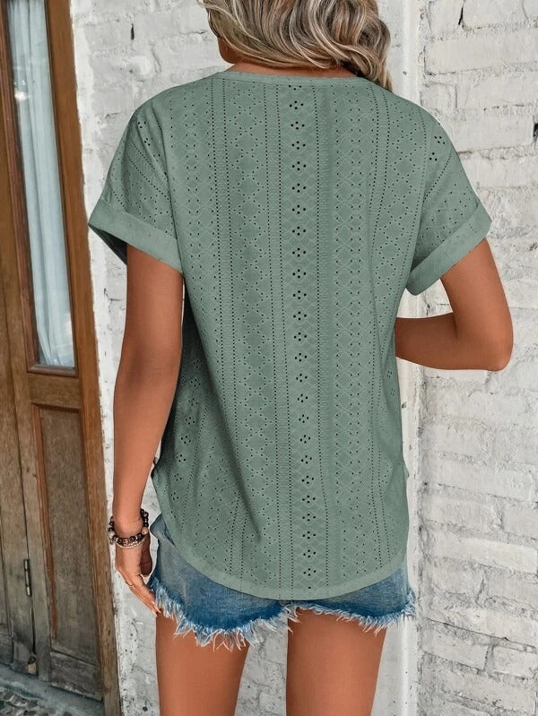 Sophisticated T-Shirt with a Clean Classic Look
