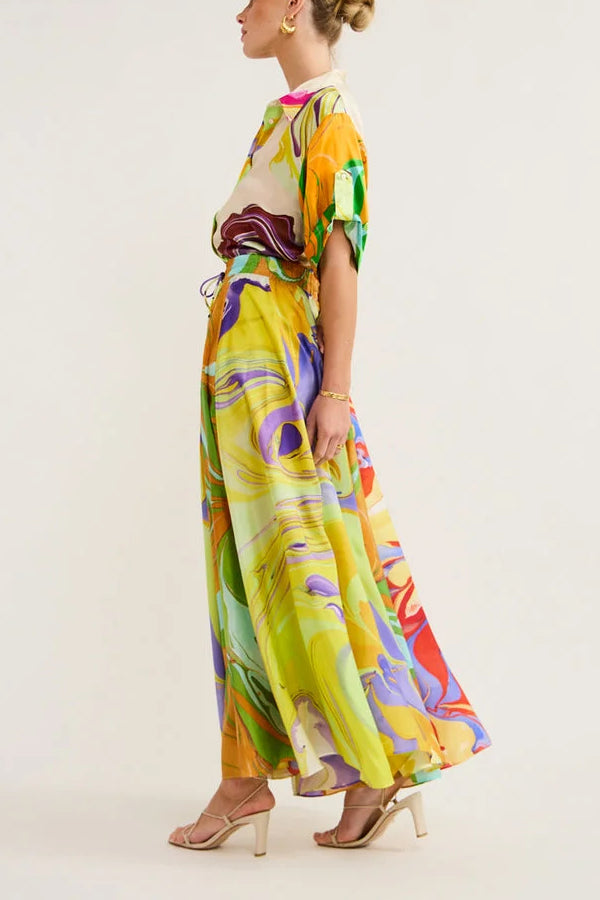 Effortlessly Elegant Garment with a Timeless Design