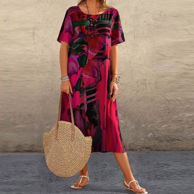 Classic Vintage Dress with a Flattering Fit