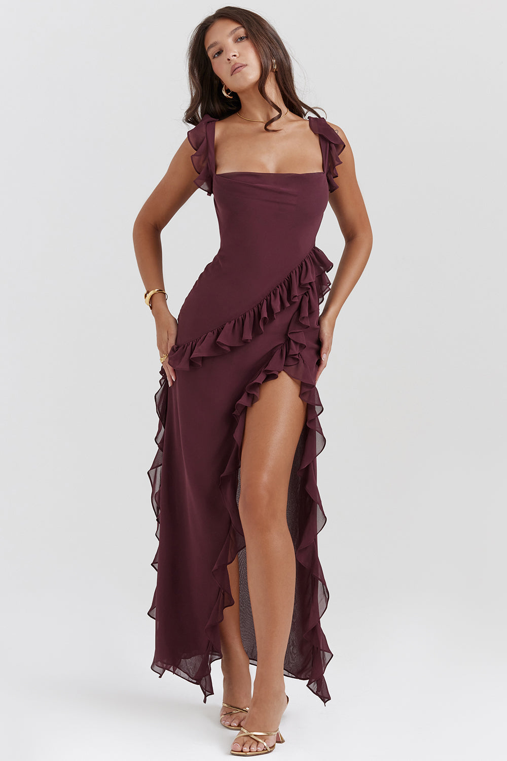 Gracefully Styled Dress for Any Occasion