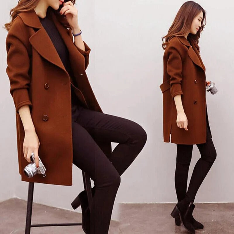Elegantly Styled Coat for Everyday Wear