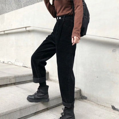 Beautifully Crafted Pants in a Classic Style
