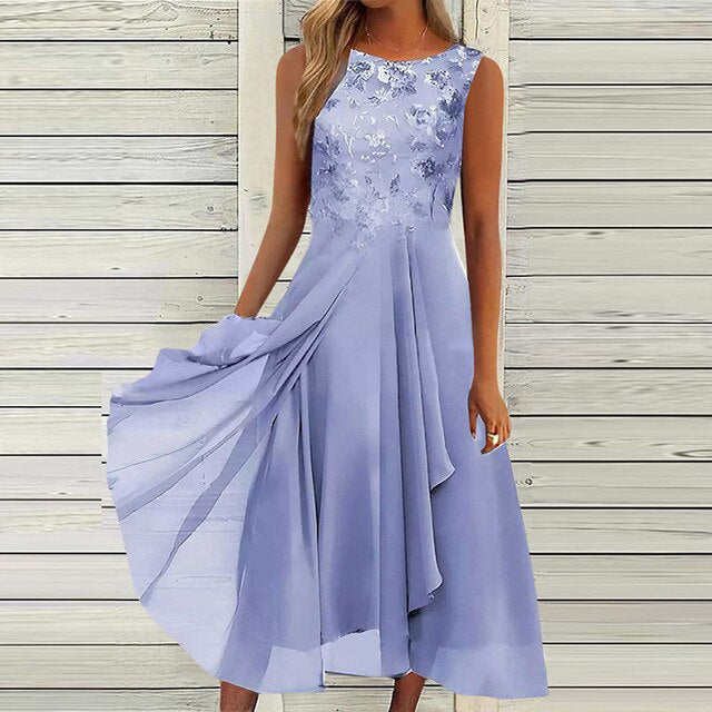 Sophisticated Dress with a Clean Classic Look