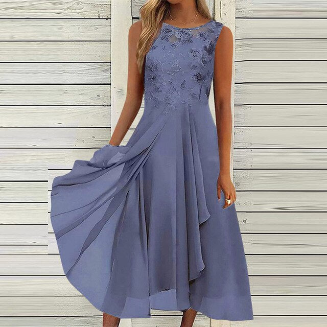 Sophisticated Dress with a Clean Classic Look