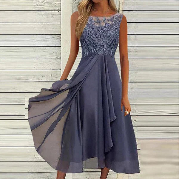Well Tailored Dress with a Graceful Silhouette