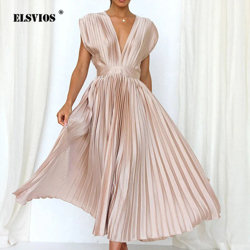 Beautifully Crafted Dress in a Classic Style