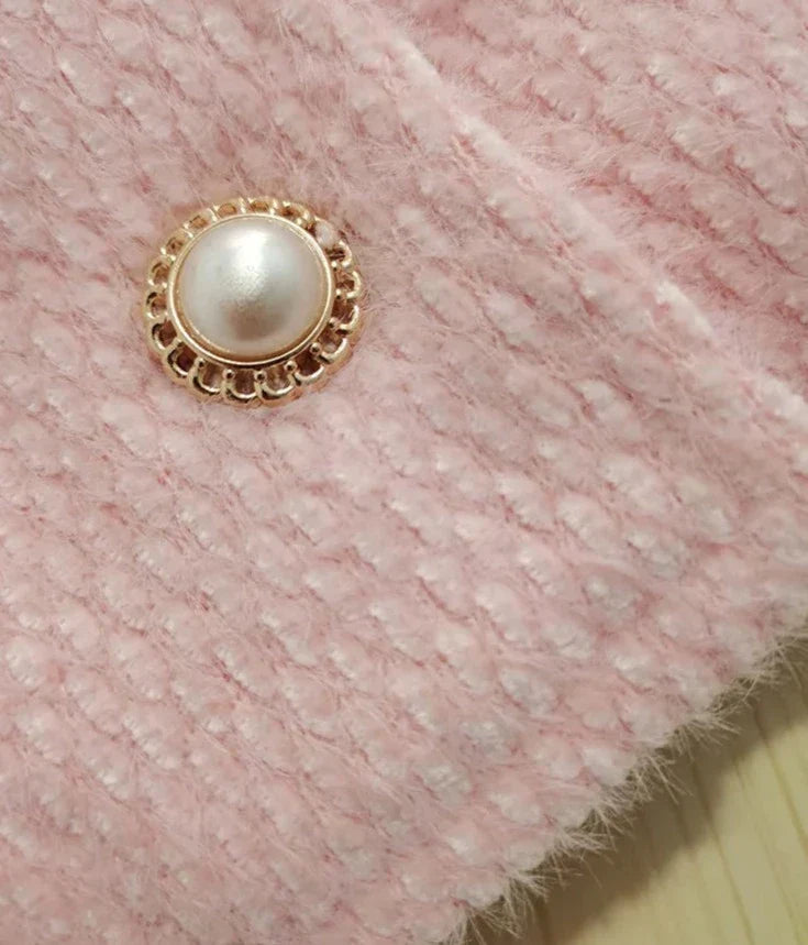 Beautifully Finished Garment in a Timeless Design