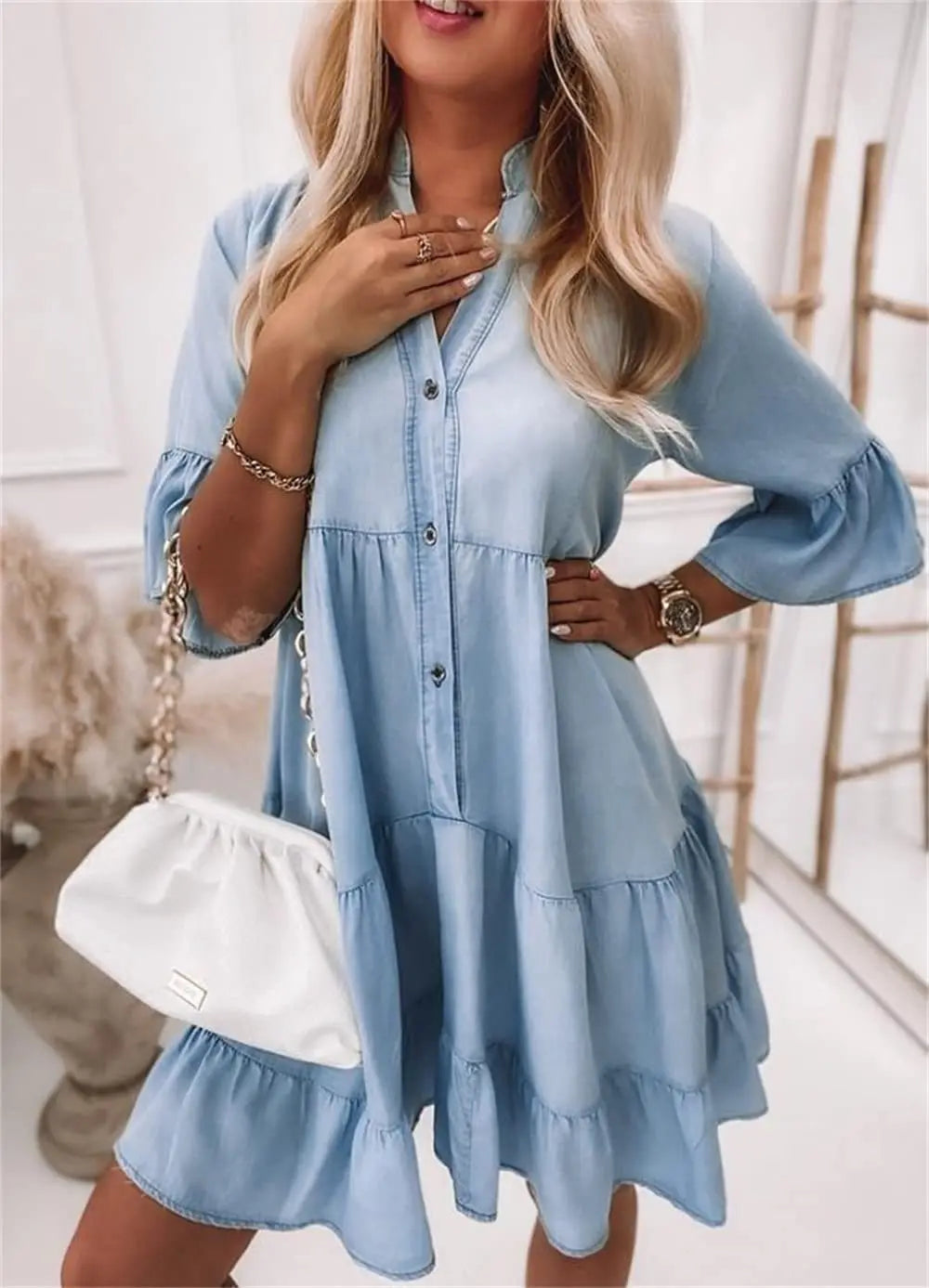 Sophisticated Dress with a Clean Classic Look