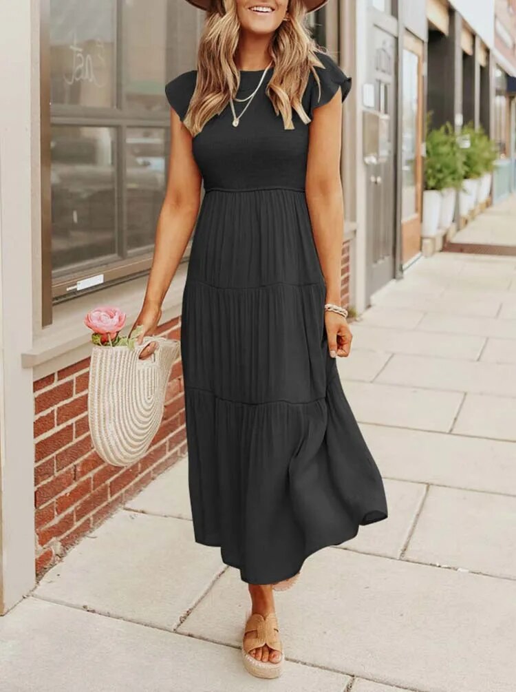 Beautifully Finished Dress in a Timeless Design