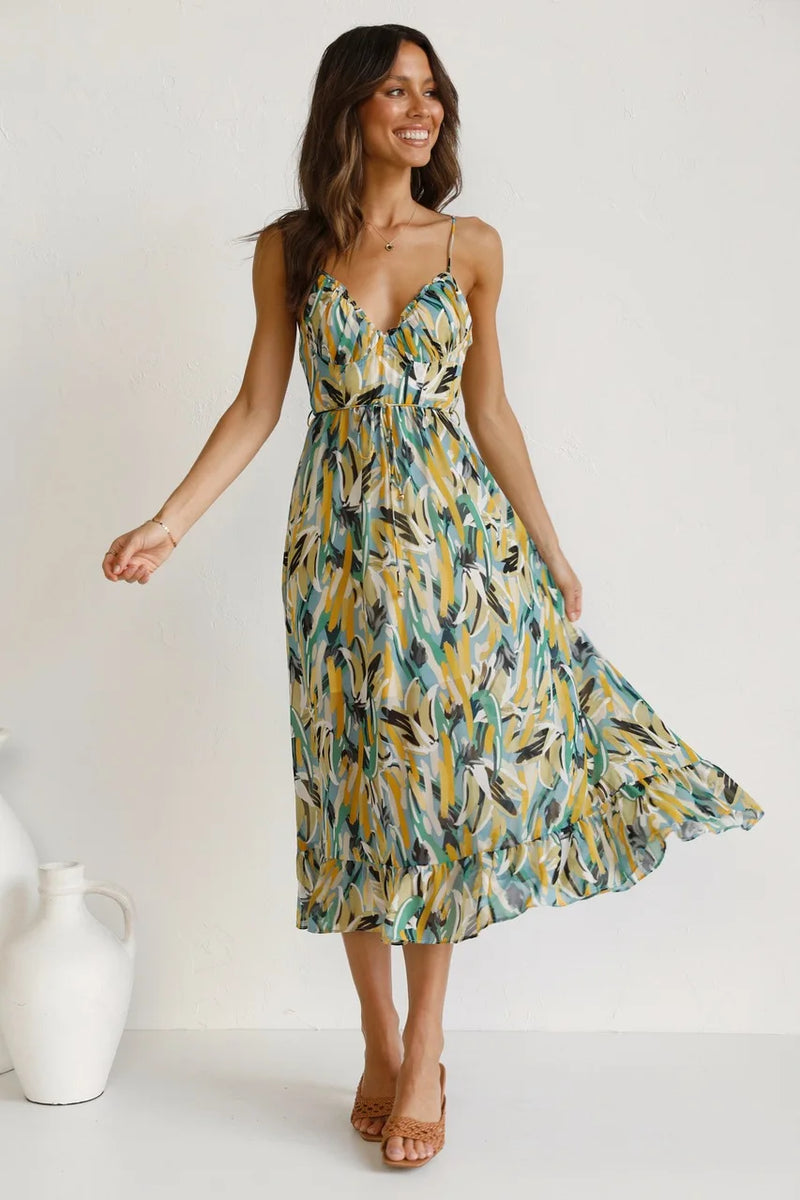 Classic Vintage Dress with a Flattering Fit