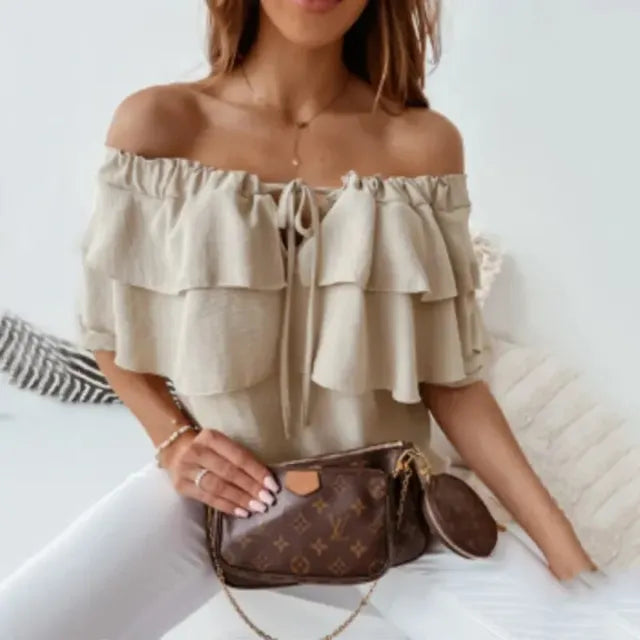 Well Tailored Top with a Graceful Silhouette