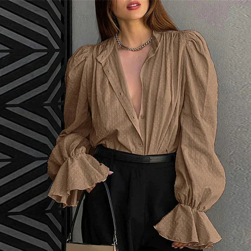 Classic Vintage Blouse with a Flattering Fit