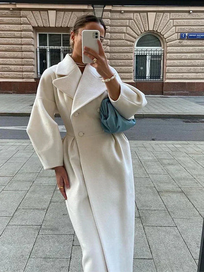 Polished Coat with an Effortless Classic Look