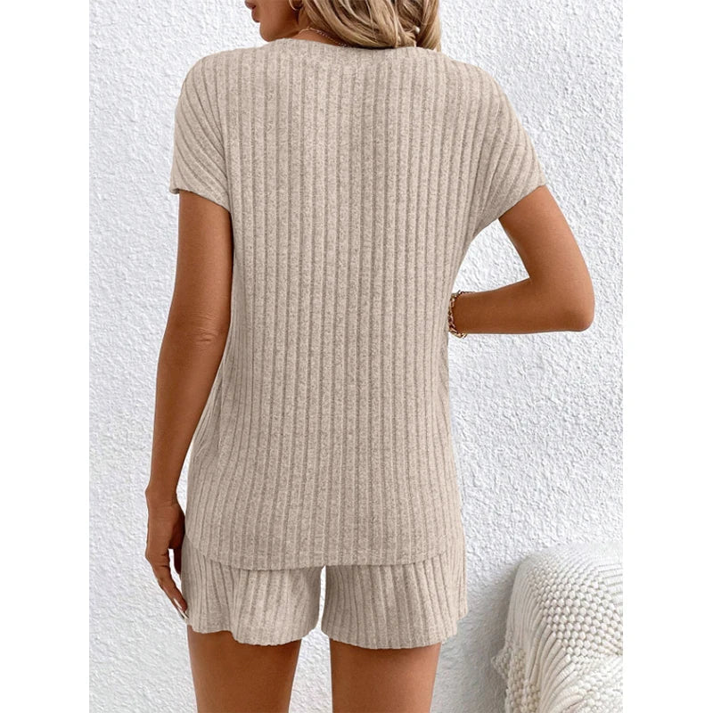 Effortlessly Elegant Garment with a Timeless Design