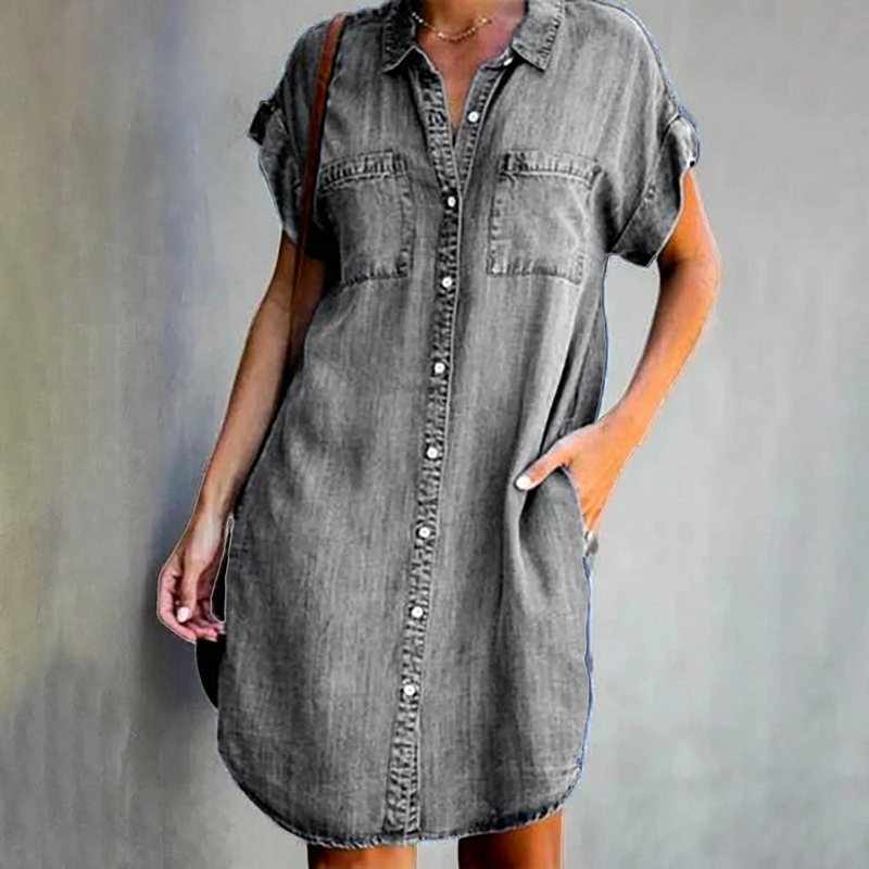 Beautifully Finished Dress in a Timeless Design