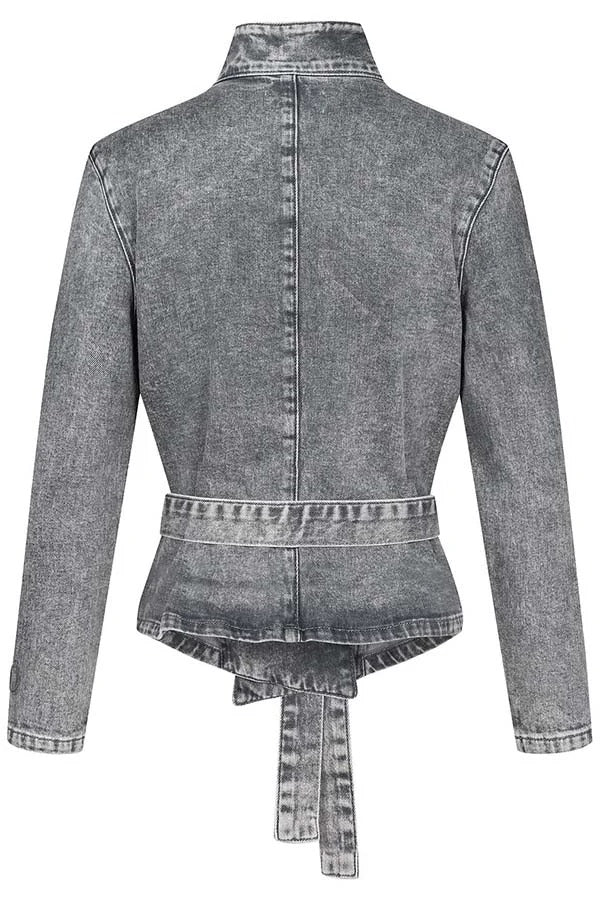 Polished Jacket with an Effortless Classic Look