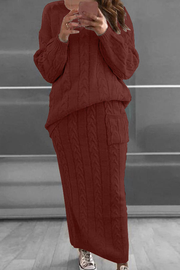 Classic Vintage Sweater with a Flattering Fit