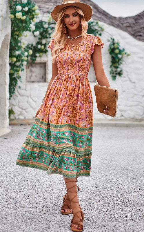 Beautifully Finished Dress in a Timeless Design