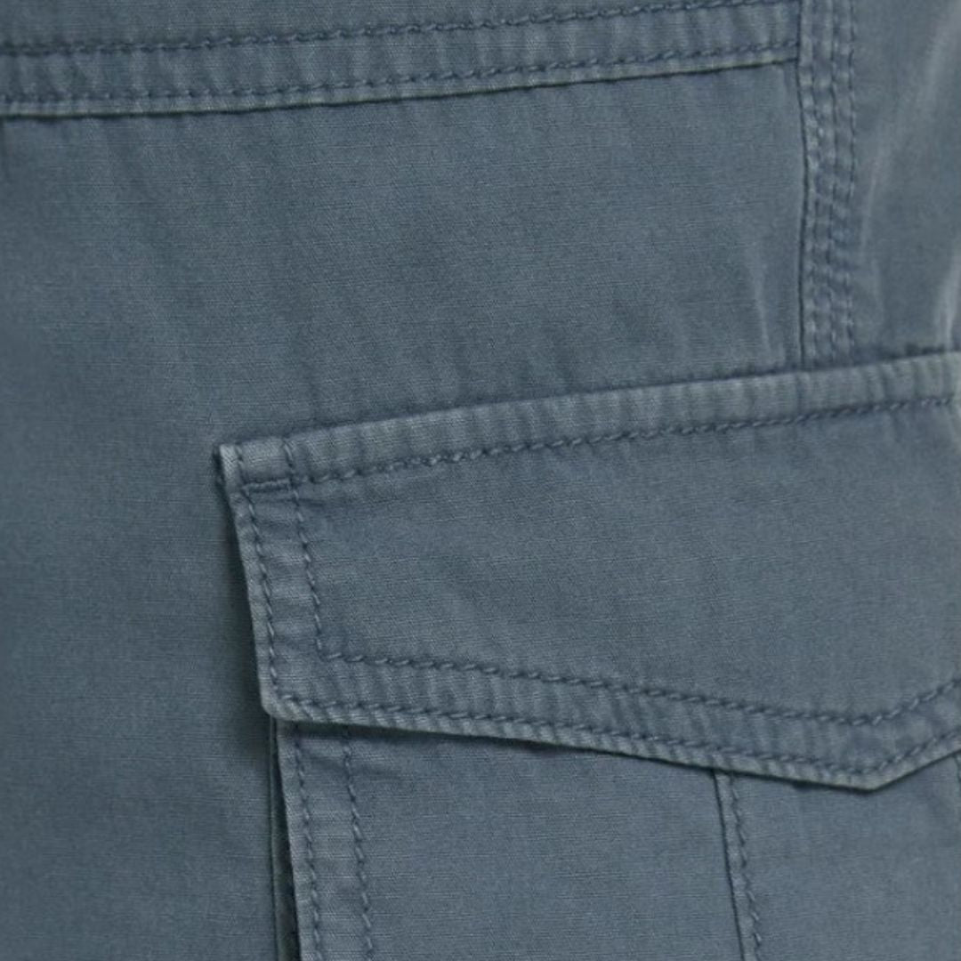 Beautifully Finished Pants in a Timeless Design