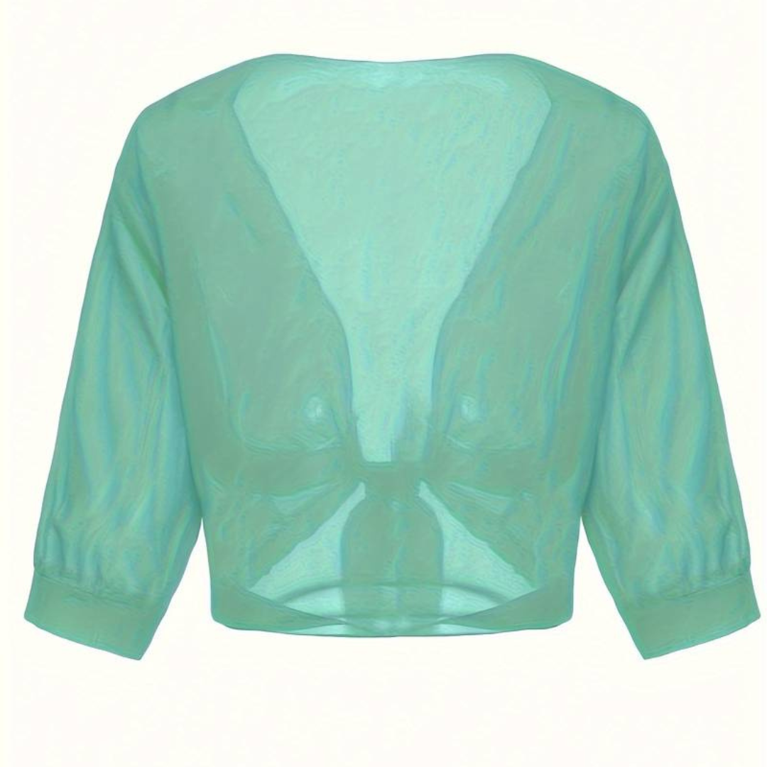 Effortlessly Elegant Blouse with a Timeless Design