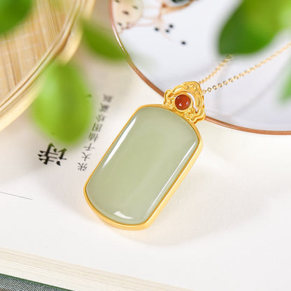 Klassinen Hopea Korusetti ajattomalla viehätyksellä